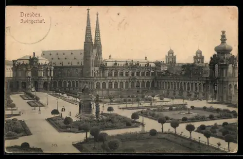 AK Dresden, Zwingerhof aus der Vogelschau