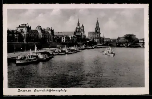 AK Dresden, Dampfschifflandeplatz mit Stadtpanorama