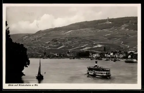 AK Rüdesheim a. Rh., Ort und Rhein mit Dampfer