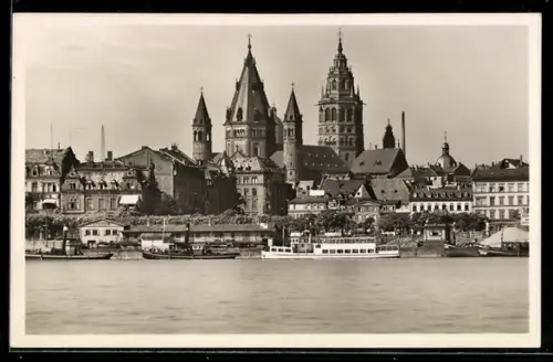 AK Mainz a. Rhein, Dom und Altstadt am Rheinufer