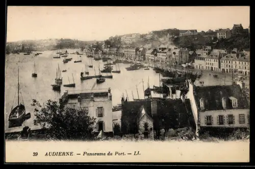 AK Audierne, Vue generale du Port