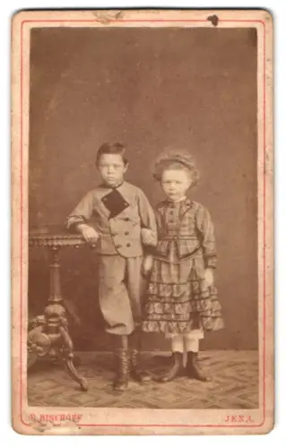 Fotografie Bernhard Bischoff, Jena, Promenade am Pulverturm, Kinderpaar im Atelier