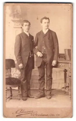 Fotografie A. Lehmann, Berlin, Dresdener Str. 135, Zwei Herren im Anzug