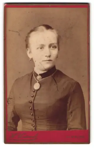 Fotografie H. Wittrock, Hamburg-St. Pauli, Porträt einer Dame