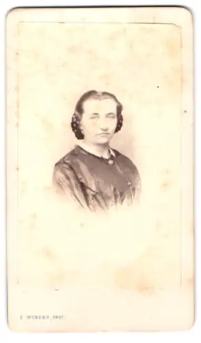 Fotografie Friedr. Wunder, Hannover, Neuerweg 3, Porträt einer Dame