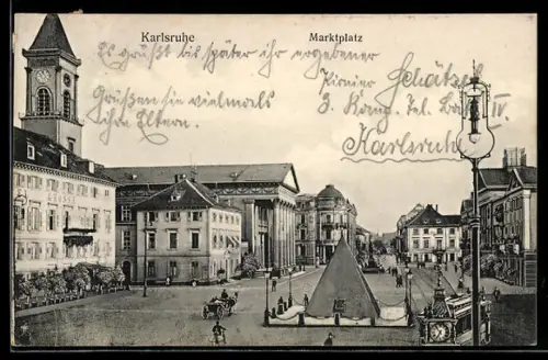AK Karlsruhe, Marktplatz mit Strassenbahn