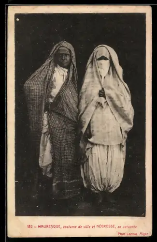 AK Mauresque, Costume de ville et sa servante, arabische Volkstypen