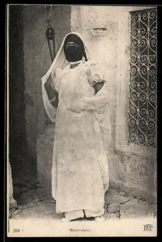 AK Une femme Mauresque