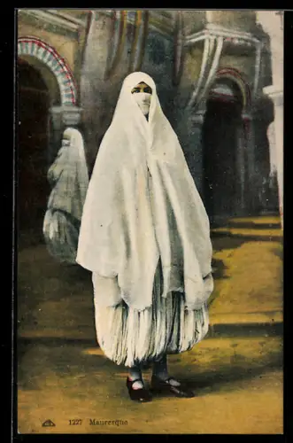 AK Une femme Mauresque