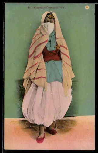 AK Une femme Mauresque