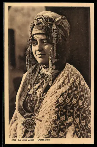 AK Portrait d`une Ouled Nail