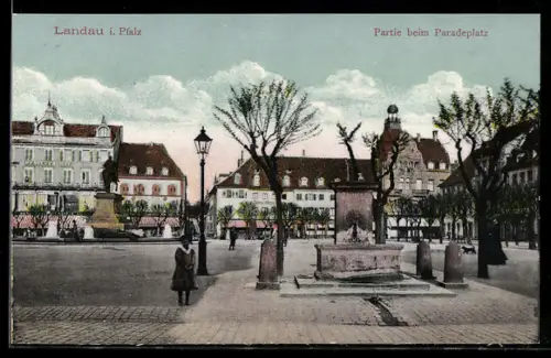 AK Landau i. Pfalz, Partie beim Paradeplatz, Brunnen, Reiterdenkmal