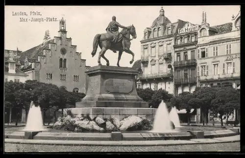 AK Landau /Pfalz, Max-Joseph-Platz, Reiterdenkmal, Brunnen, Geschäftshaus Fr. Heyer
