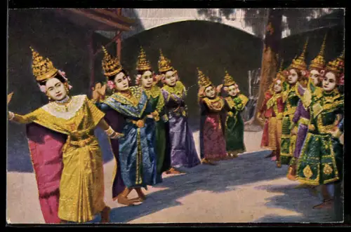 AK Siamesische Tänzerinnen, asiatische Volkstypen