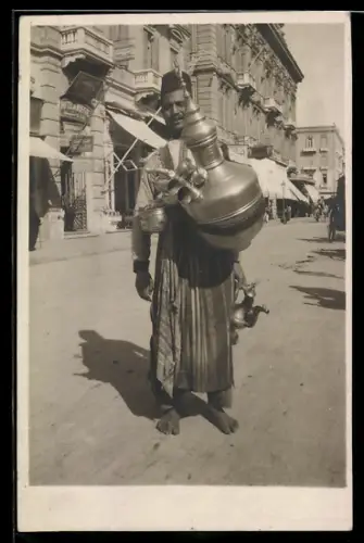 AK Kairo, Strassenhändler mit Messingkannen