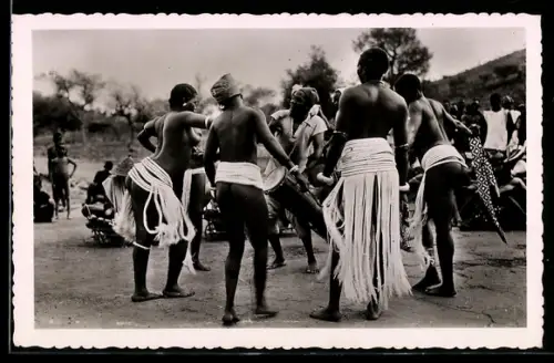 AK Côte d`Ivoire, Danses près de Bobo Dioulasso