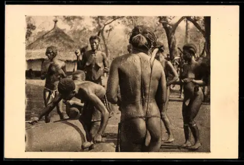 AK Oubangui Chari, Femmes au tam-tam, nackte afrikanische Frauen