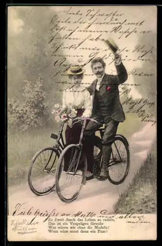 AK Liebespaar auf ihren Fahrrädern