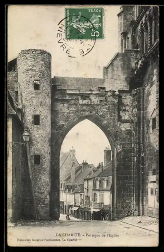 AK La Charité, Portique de l`Eglise