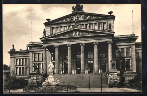 AK Berlin, Kgl. Schauspielhaus, Aussenansicht, Denkmal, Gendarmenmarkt