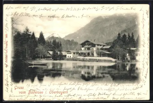 AK Badersee i. Oberbayern, Seeufer mit Gebäude und Bergpanorama