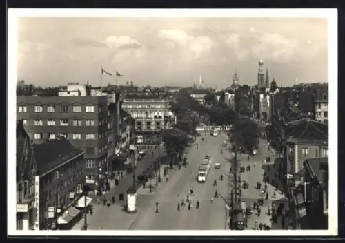 AK Hamburg-St. Pauli, Reeperbahn, Ansicht von oben, Strassenbahn