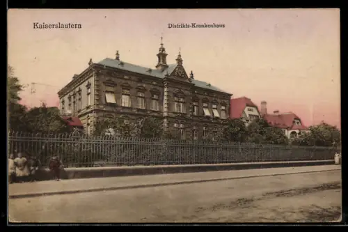 AK Kaiserslautern, Distrikts-Krankenhaus mit Strassenpartie