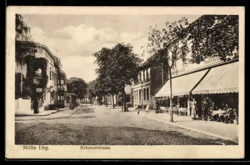 AK Mölln /Lbg., Bahnhofstrasse mit Restaurant
