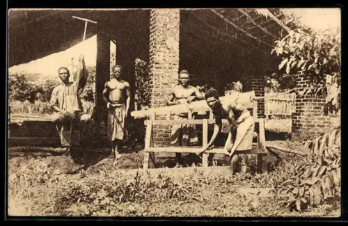 AK Sola, Männer mit einer grossen Säge