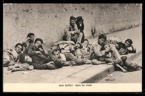 AK Neapel / Napoli, Dolce far niente, Strassenkinder