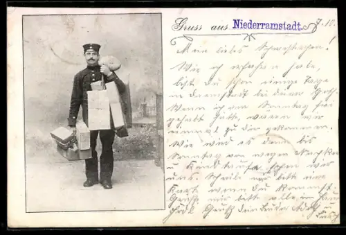 AK Briefträger mit viel Gepäck