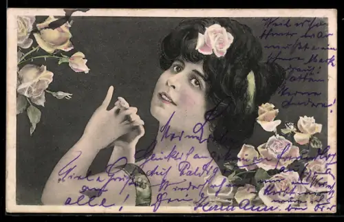 AK Frauenportrait mit Edelrosen, Jugendstil