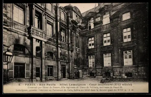AK Paris, Rue Pavée, Hôtel Lamoignon, Cour intérieure