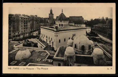 AK Paris, La Mosquée de Paris et ses dômes majestueux