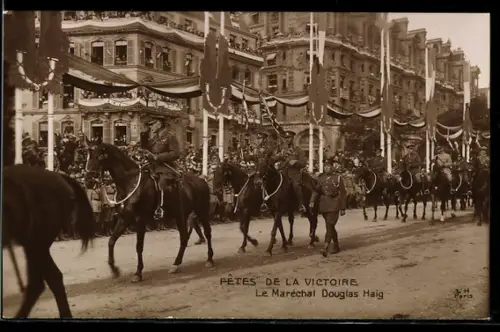 AK Paris, Fêtes de la Victoire, Le Maréchal Douglas Haig en parade