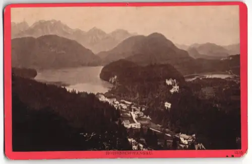 Fotografie Wurthle & Spinnhirn, Salzburg, Schwarzstrasse, Ansicht Hohenschwangau, Blick auf den Ort mit Bergpanorama