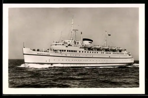 AK Bundesbahn-Fährschiff Deutschland auf hoher See