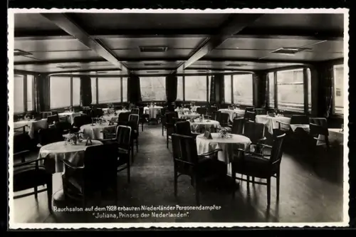 AK Passagierschiff Juliana Prinses der Nederlanden, Rauchsalon