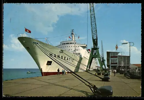 AK Cuxhaven, Passagierschiff M.S. Hanseatic am Steubenhöft