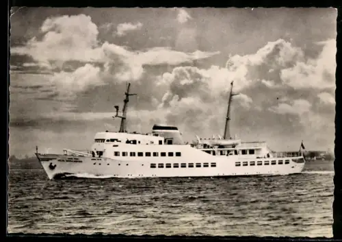 AK Passagierschiff M.S. Hein Godenwind in voller Fahrt