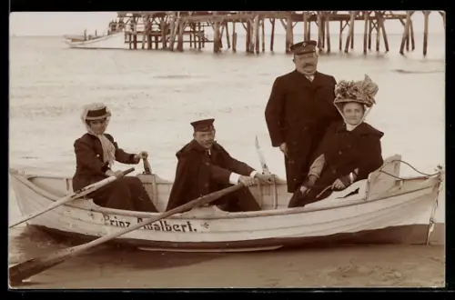 AK Zwei Paare im Ruderboot Prinz Adalbert