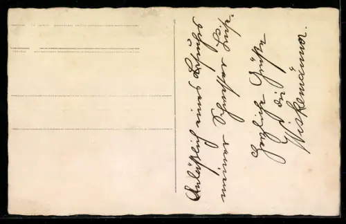 AK Familie mit Kindern in einem Ruderboot