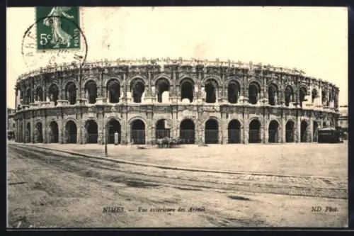 AK Nimes, Vue extérieure des Arènes