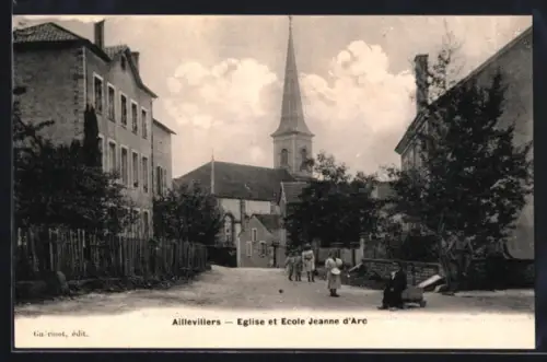 AK Aillevillers, Eglise et Ecole Jeanne d`Arc