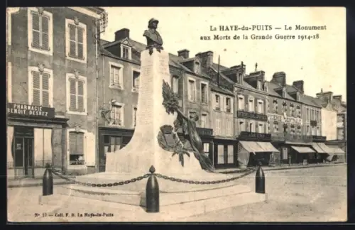 AK La Haye-du-Puits, Pharmacie Benoit Desrez, Le monument aux morts de la Grande Guerre