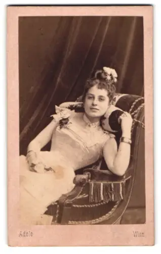 Fotografie Adèle, Wien, Graben 19, Italienische Opernsängerin Emilia Tagliani im Porträt