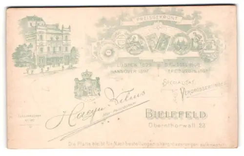 Fotografie Haeyn-Wilms, Bielefeld, Obernthorwall 23, Kgl. Wappen und Aussenansicht des Ateliers