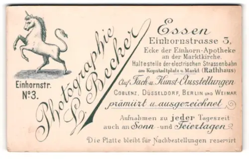 Fotografie L. Becker, Essen, Einhornstrasse 3, Einhorn neben dem Namen des Fotografen