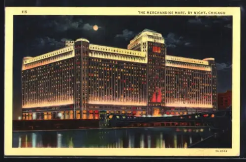 AK Chicago, IL, The Merchandise Mart by Night, Moon