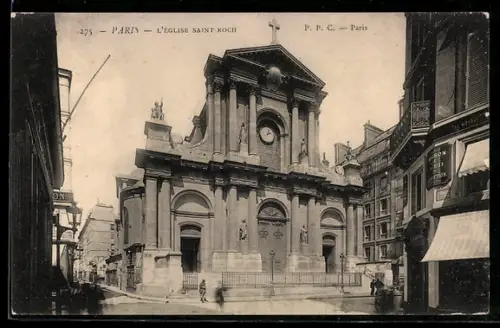 AK Paris, L`église Saint-Roch et la rue animée adjacente